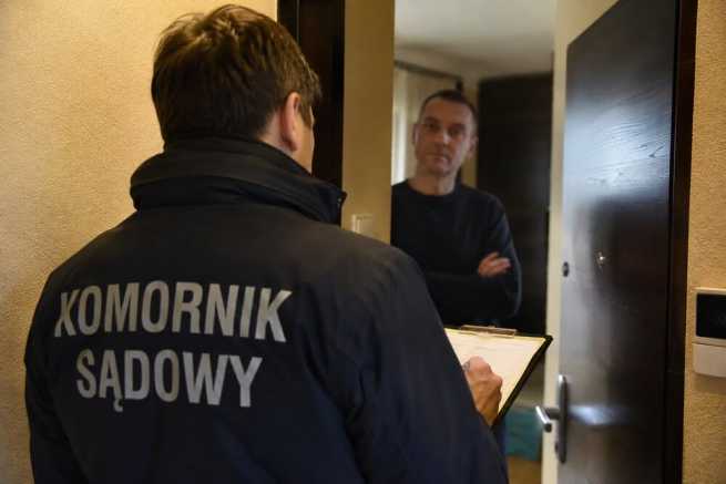 Egzekucja alimentów przez komornika — wniosek, koszty i skuteczność